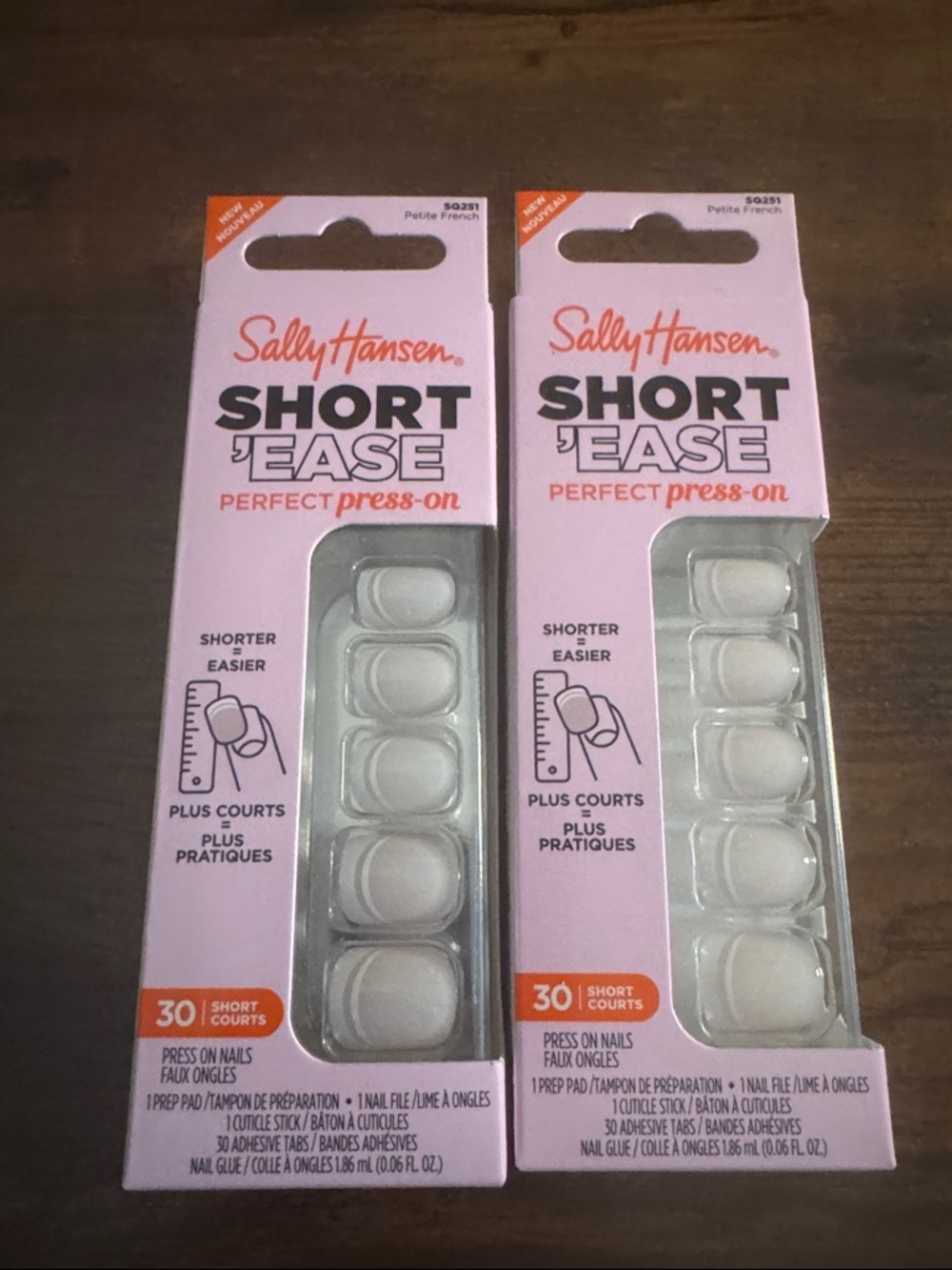 Sally Hansen Short 'Ease Perfect Press-On Nails - Petite French Tip (Set of 2)